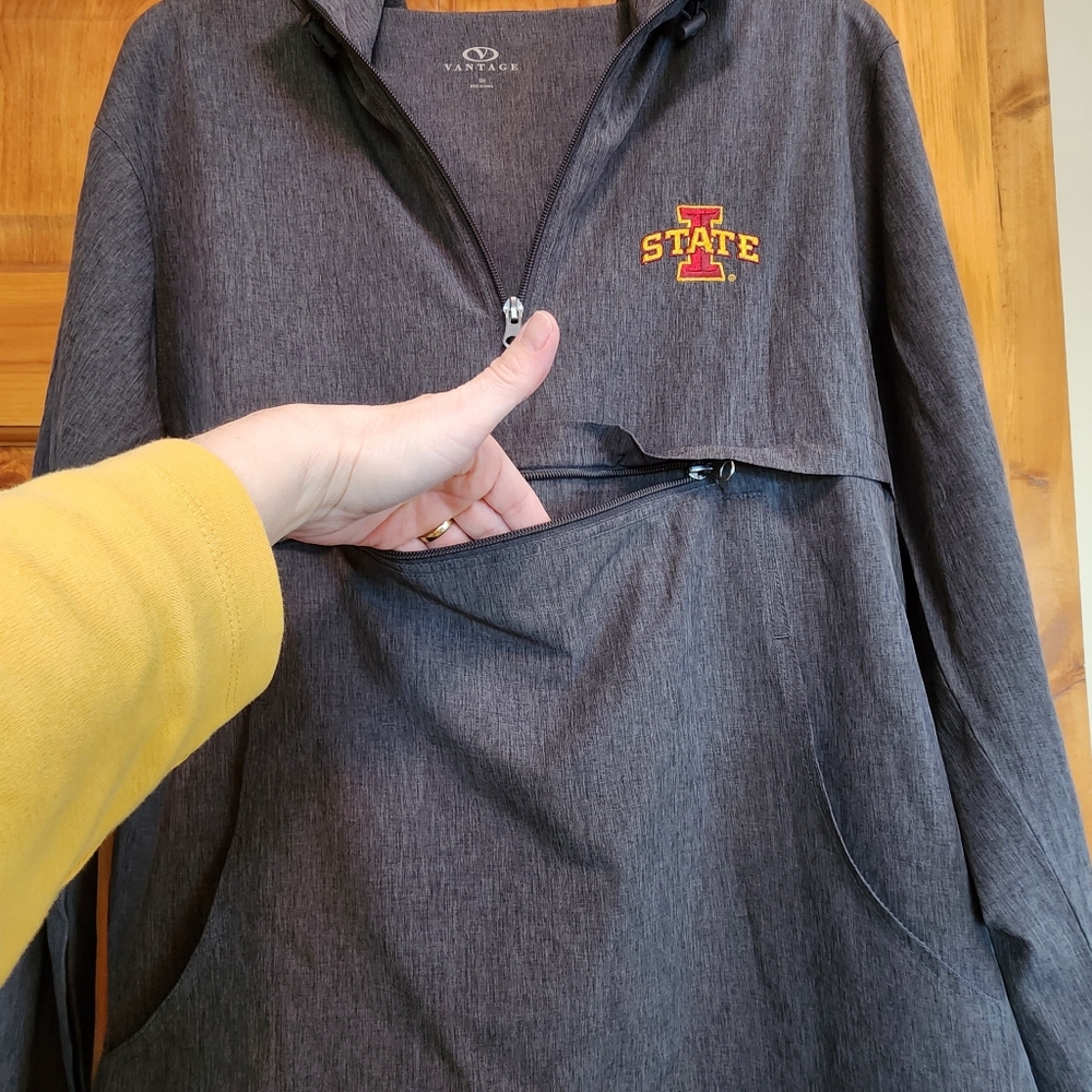 Vantage Gray Iowa State Pullover Hoodie - Embroidered Logo, Size S - Picture 3 of 9